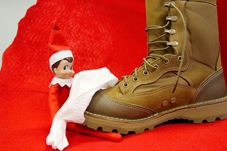 Elf shining military boots