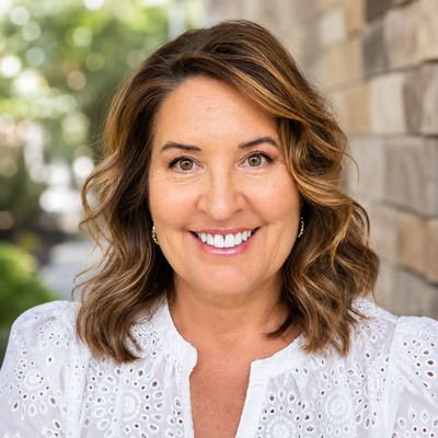 Paula     Roberts