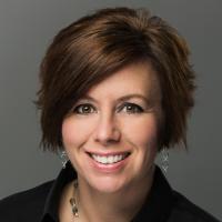 headshot image of Nicole Harvey