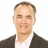 headshot image of Rob Meyer