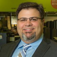 headshot image of Alex McFarland