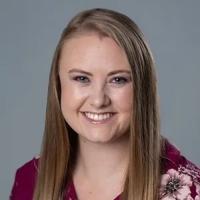 headshot image of Kayla Smith