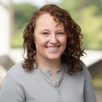 headshot image of Haley Craig