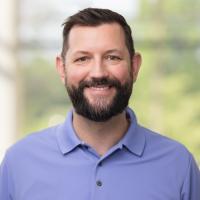 headshot image of Eric Harmon