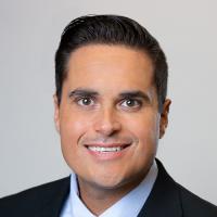headshot image of Alberto Barba