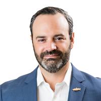 headshot image of Aaron Giarrana