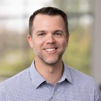 headshot image of Alex Horn