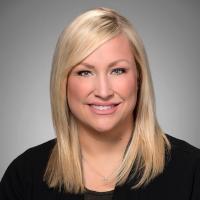 headshot image of Amanda Barcus