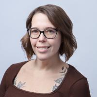 headshot image of Amanda Pitts