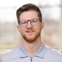 headshot image of Andrew Zynda