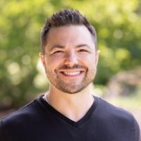 headshot image of Chris Hill