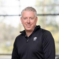 headshot image of Chris Thornton