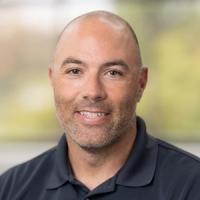 headshot image of Dan Davis