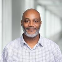 headshot image of Daniel Gray