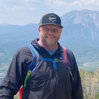 headshot image of David Munns