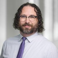 headshot image of Eric Stephens