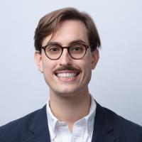 headshot image of Hank Warren