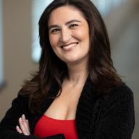 headshot image of Hanna Schwartz