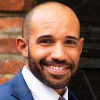 headshot image of Harry Basnight