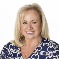 headshot image of Jennifer Stewart