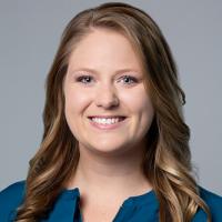 headshot image of Kelly Lister