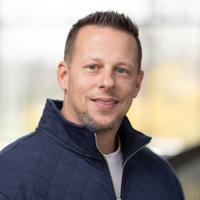 headshot image of Lance Hopper