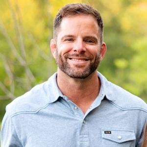 Veterans United Employee Levi Lenon