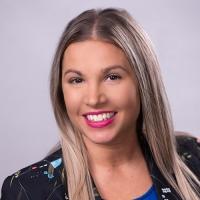 headshot image of Lindsey Edgell