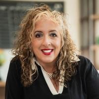 headshot image of Lisa Durand