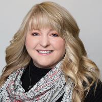 headshot image of Lisa Scott