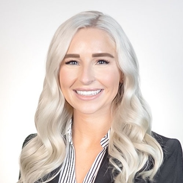 Veterans United Employee Mallory Take