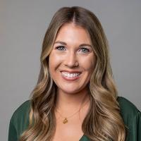headshot image of Shannon Hudson