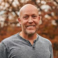 headshot image of Steve Kincheloe