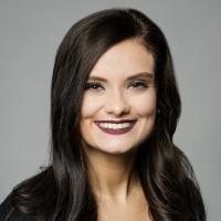 headshot image of Taylor Fruits