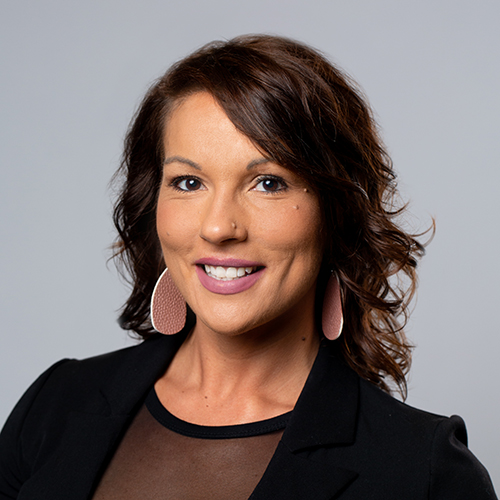 Veterans United Employee Tina Guerra